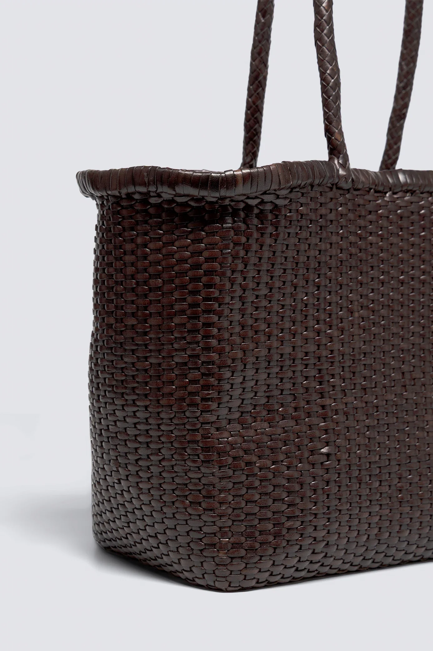 B Weave Big Dark Brown - Image 3
