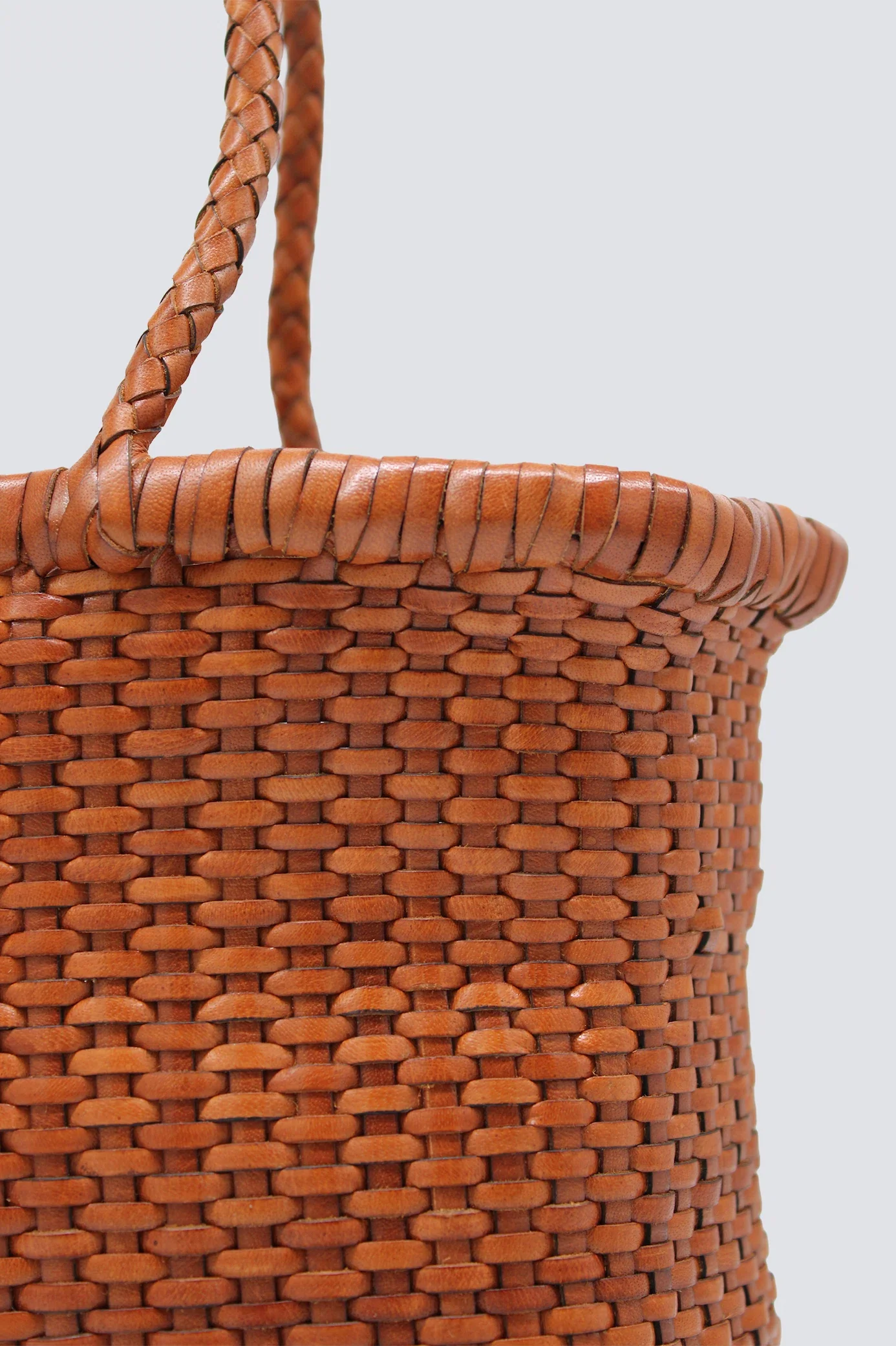 B Weave Small Tan - Image 3